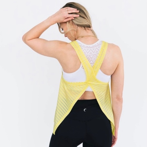 Zyia Active Yellow Lemon Nimbus Split Back Workout Tank Top Racerback Shirt New - Picture 4 of 15